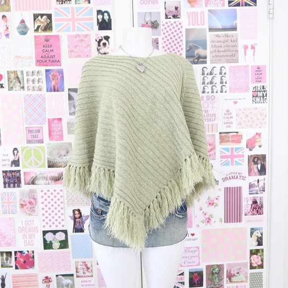 y2k sage green fringe poncho sweater suzy shier one size - Picture 4 of 5